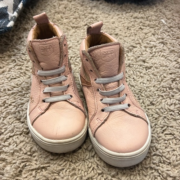 Freshly Picked leather pink high top sneaker shoes girl size 7 - Picture 2 of 7